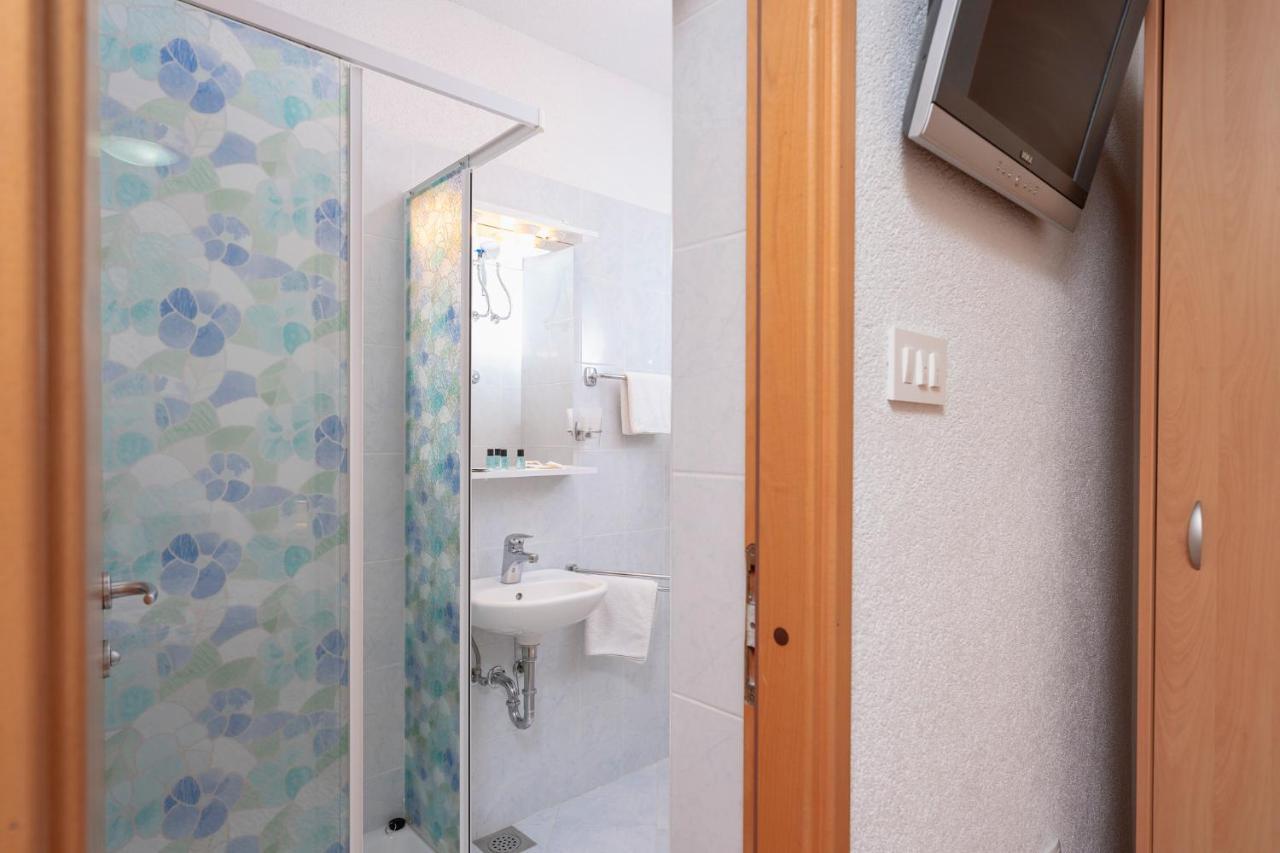 The Midpoint Apartment